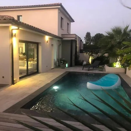 Belle Contemporaine Climatisée Avec Piscine Villa